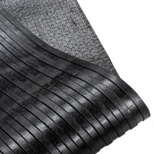 Piso de Hule para Hacer Ejercicio